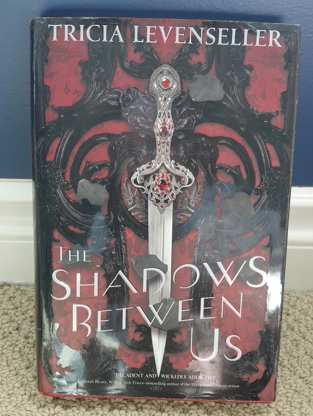 🌼5 For $25🌼 The Shadows Between Us By Tricia Levenseller